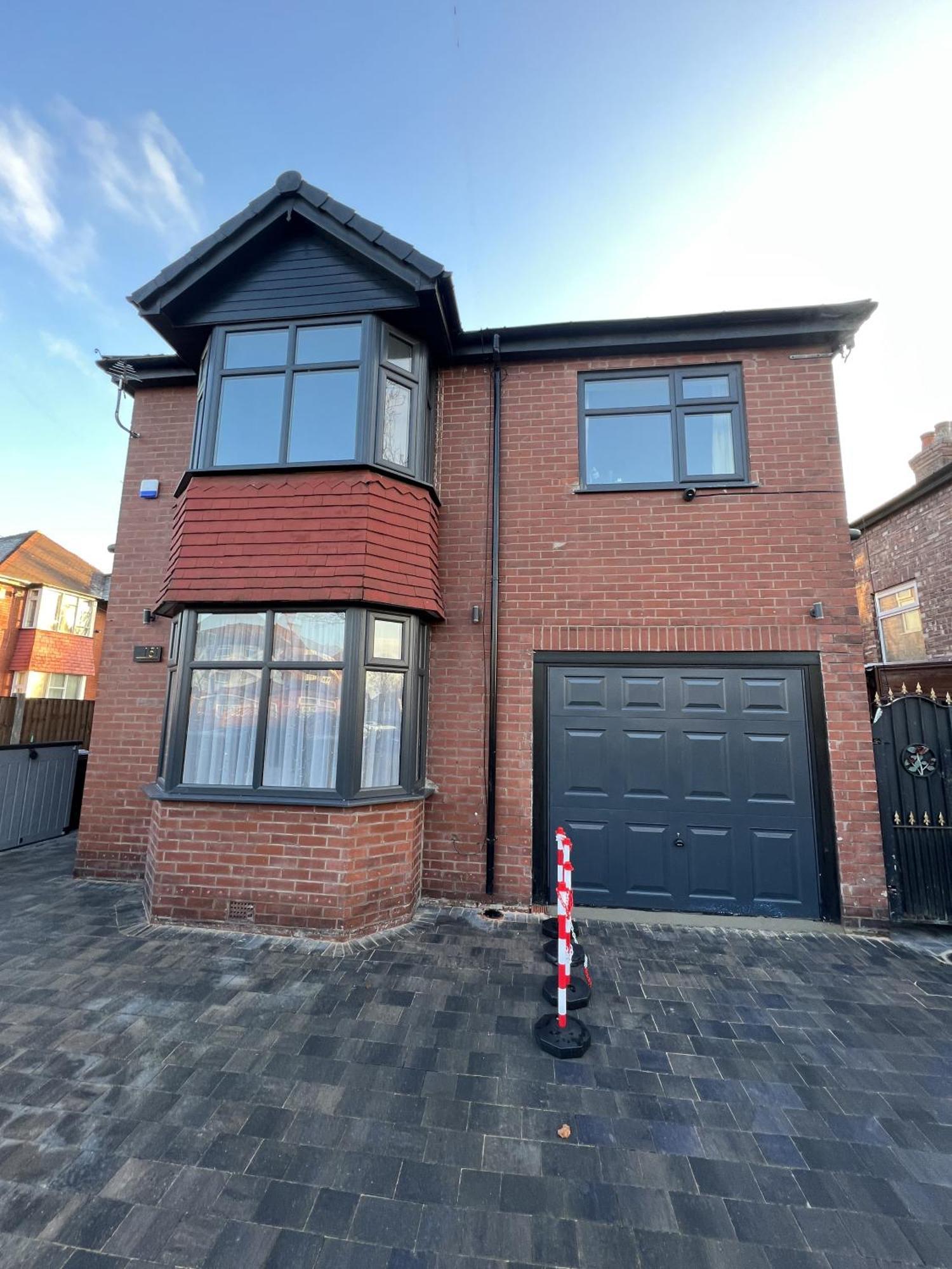 United Home B&B Salford  Exterior photo